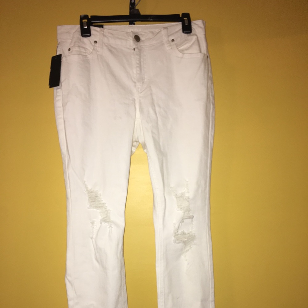 Women’s Crown & Ivy white stretch jeans size 10